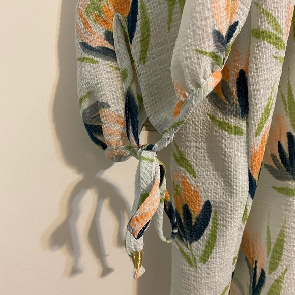 Lauren Conrad Floral Blouse - Picture 5 of 8